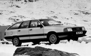 Audi 100 Quattro Avant 1982 года